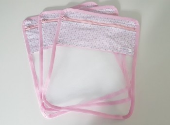 Conjunto de saquinhos organizadores para bolsa (3 peças) - triângulos rosa 